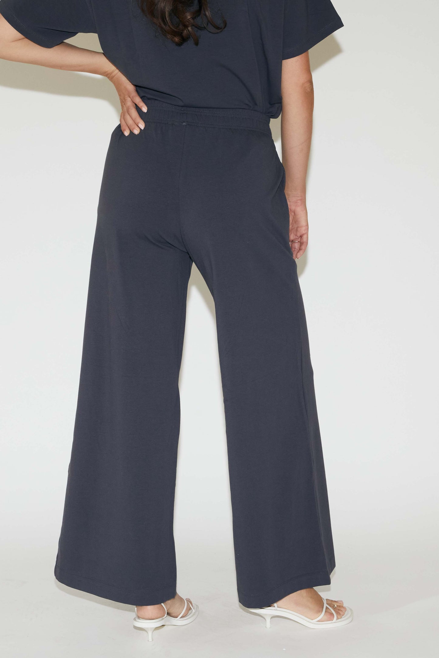 RE/BORN Antwerp Kate trousers Offblack
