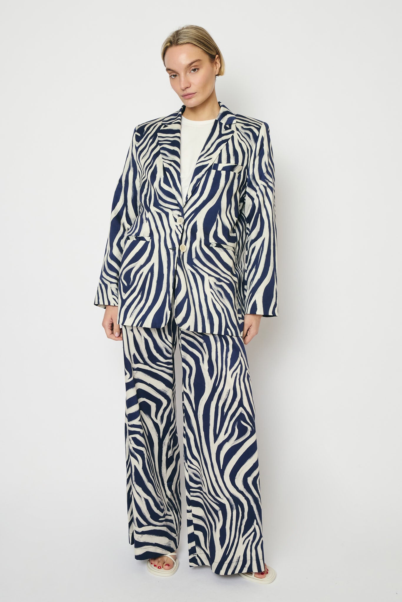 RE/BORN Antwerp Tina Zebra Print trousers Zebra Dark Blue