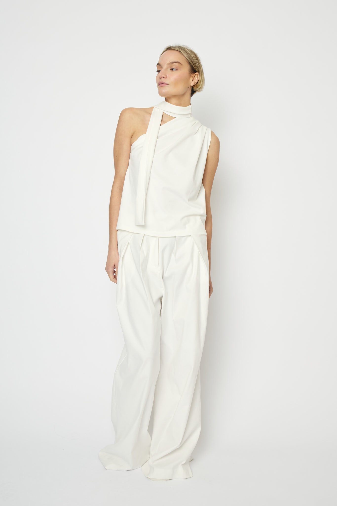 RE/BORN Antwerp Una t-shirt Offwhite