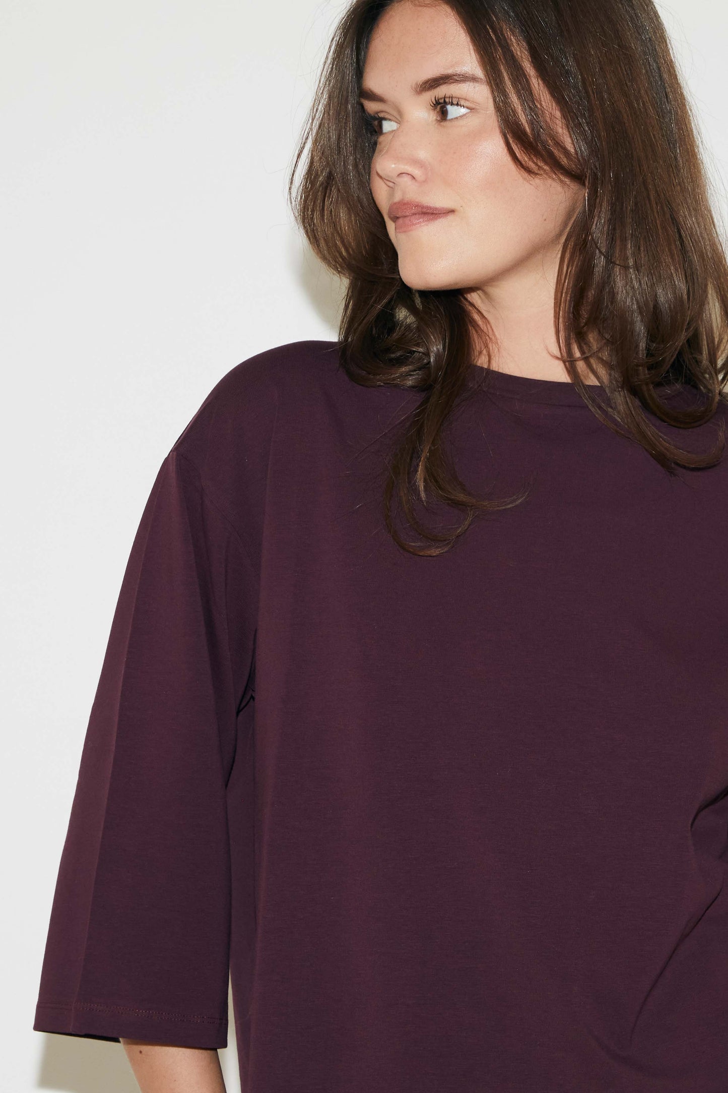 RE/BORN Antwerp Zizi t-shirt Vino