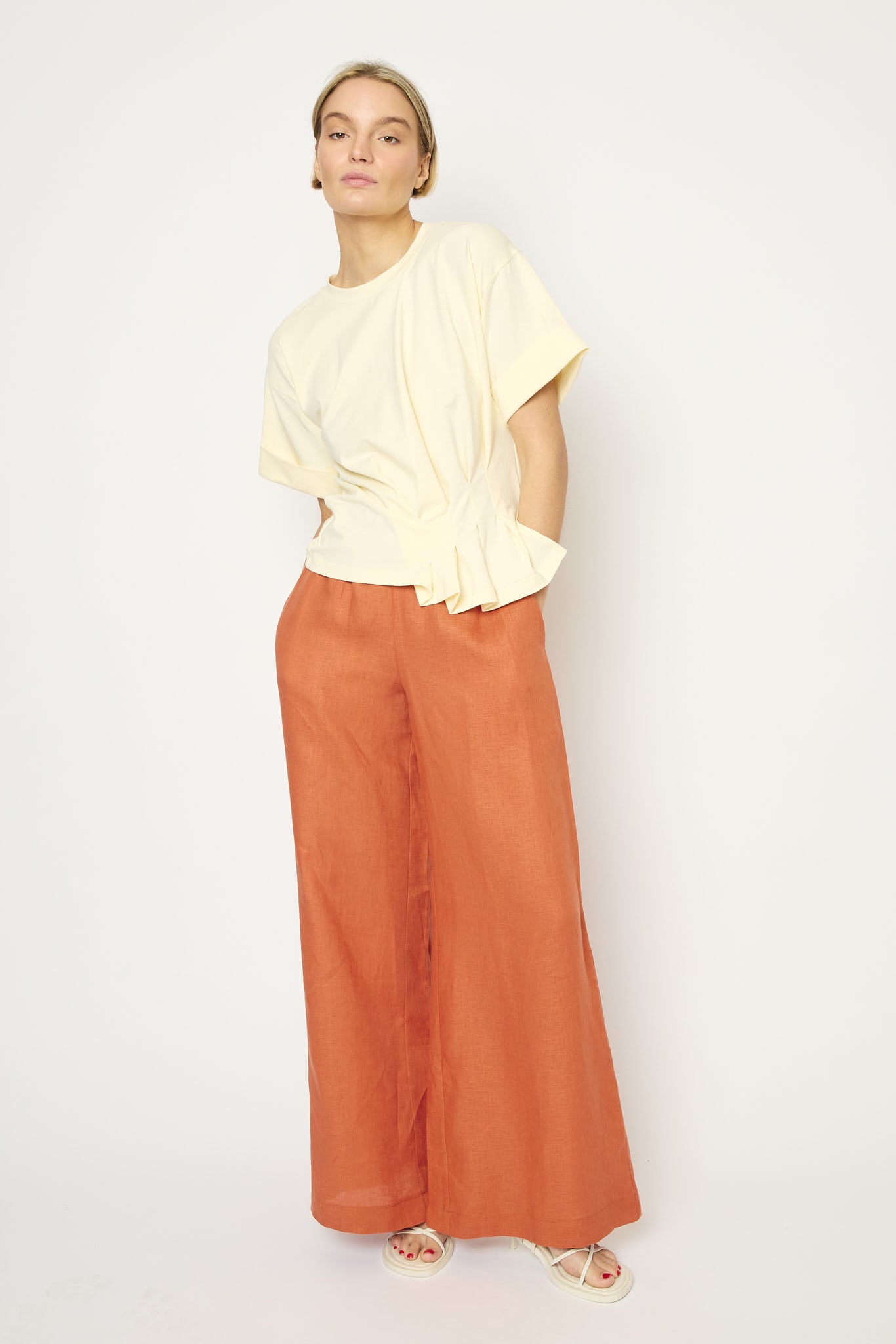 RE/BORN Antwerp Gabrielle t-shirt Butter