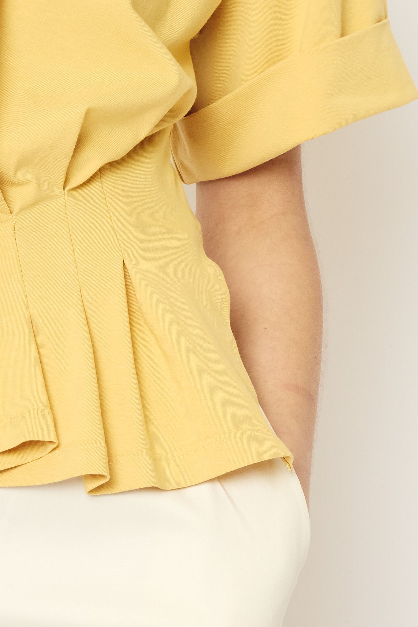 RE/BORN Antwerp Gabrielle t-shirt Soft Ochra