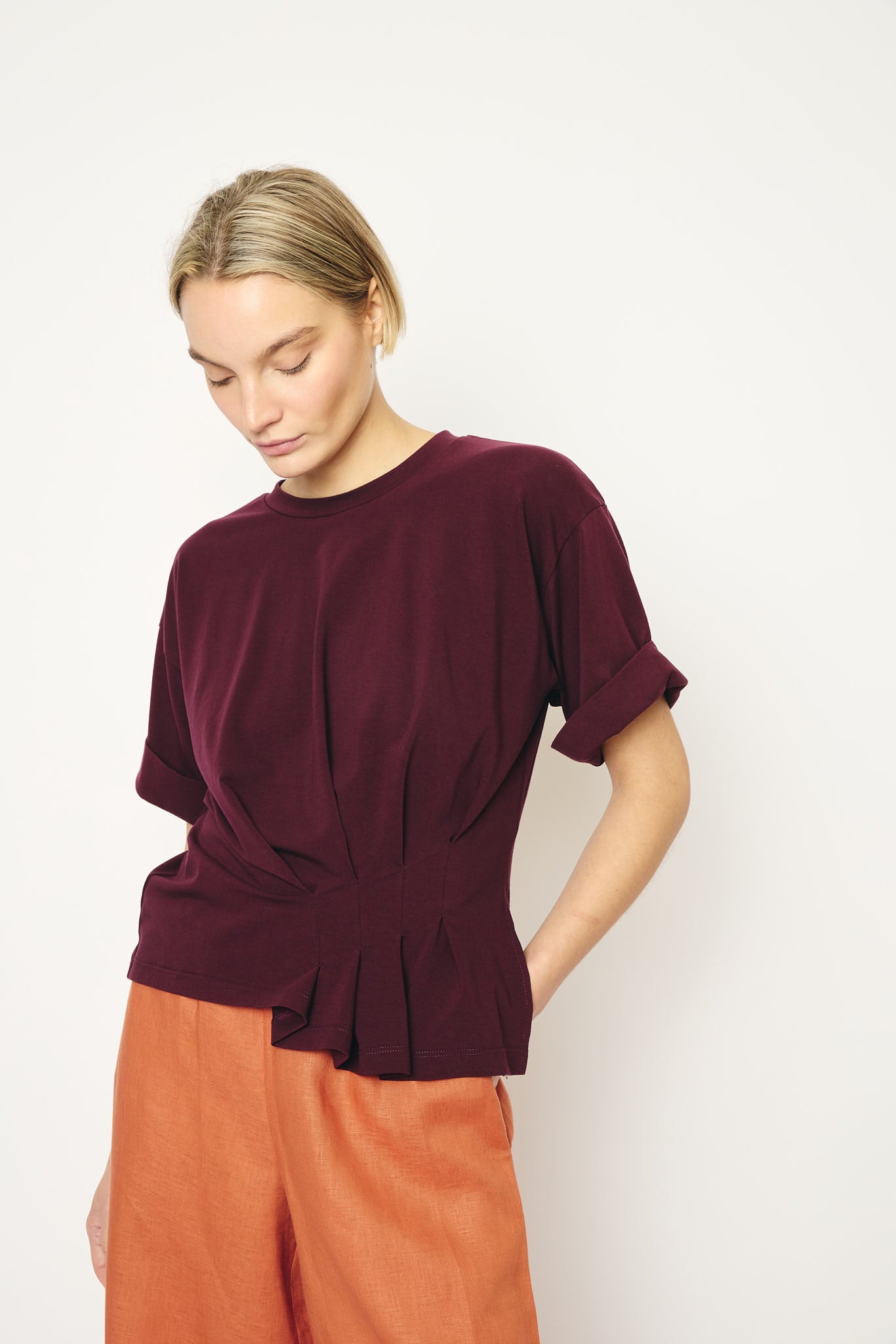 RE/BORN Antwerp Gabrielle t-shirt Vino