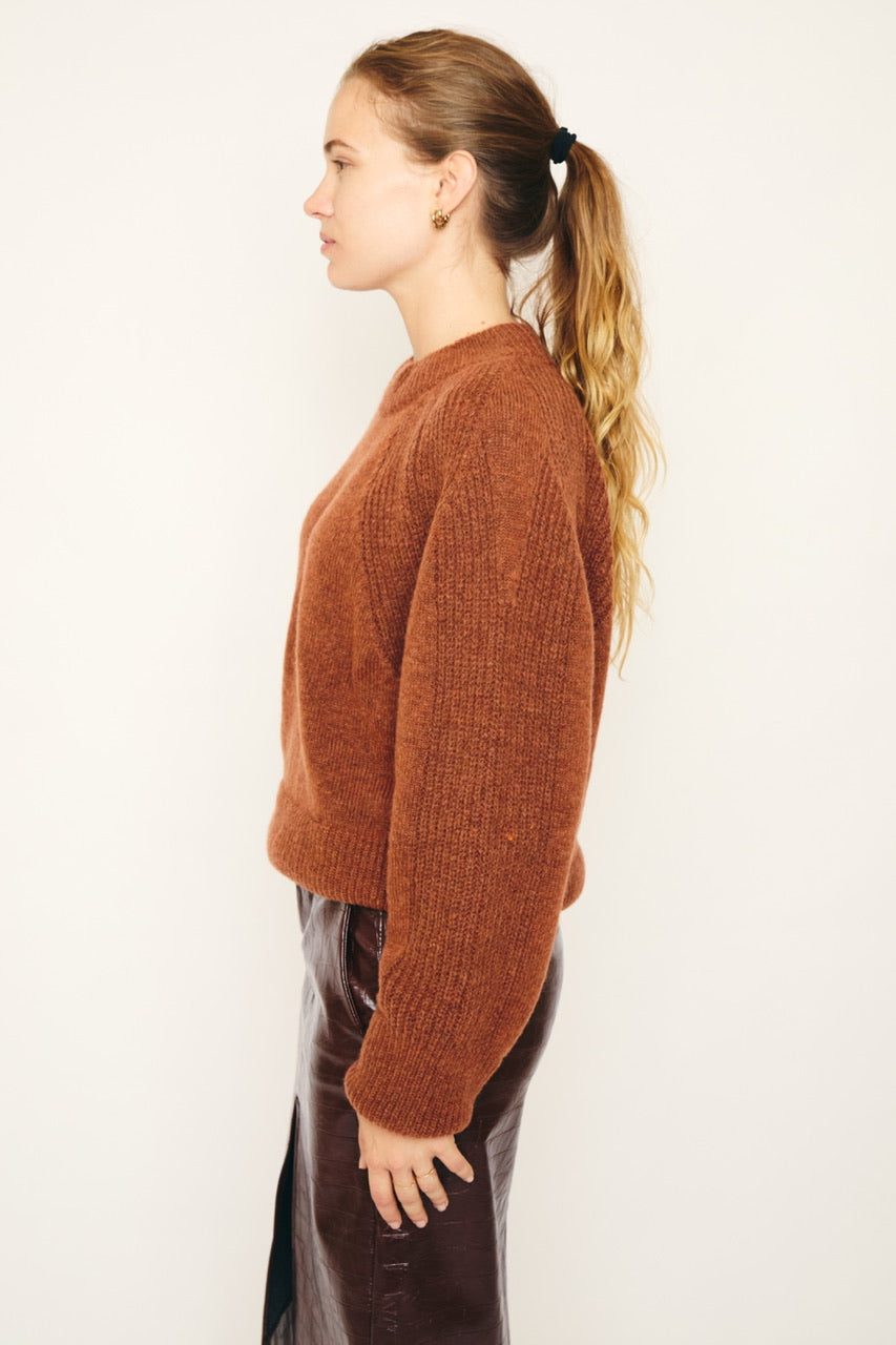 RE/BORN Antwerp Odette ronde hals sweater Burnt Brown