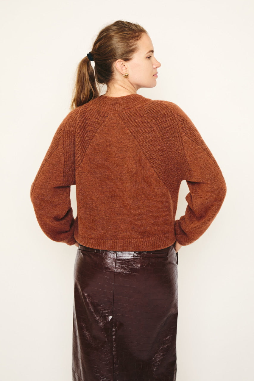 RE/BORN Antwerp Odette ronde hals sweater Burnt Brown
