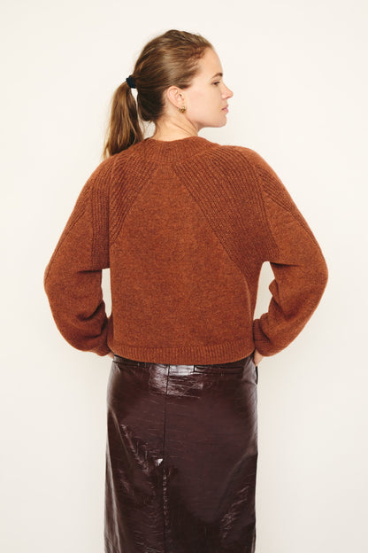 RE/BORN Antwerp Odette ronde hals sweater Burnt Brown