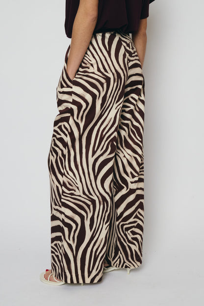 RE/BORN Antwerp Tina Zebra Print trousers Zebra Vino/Brown