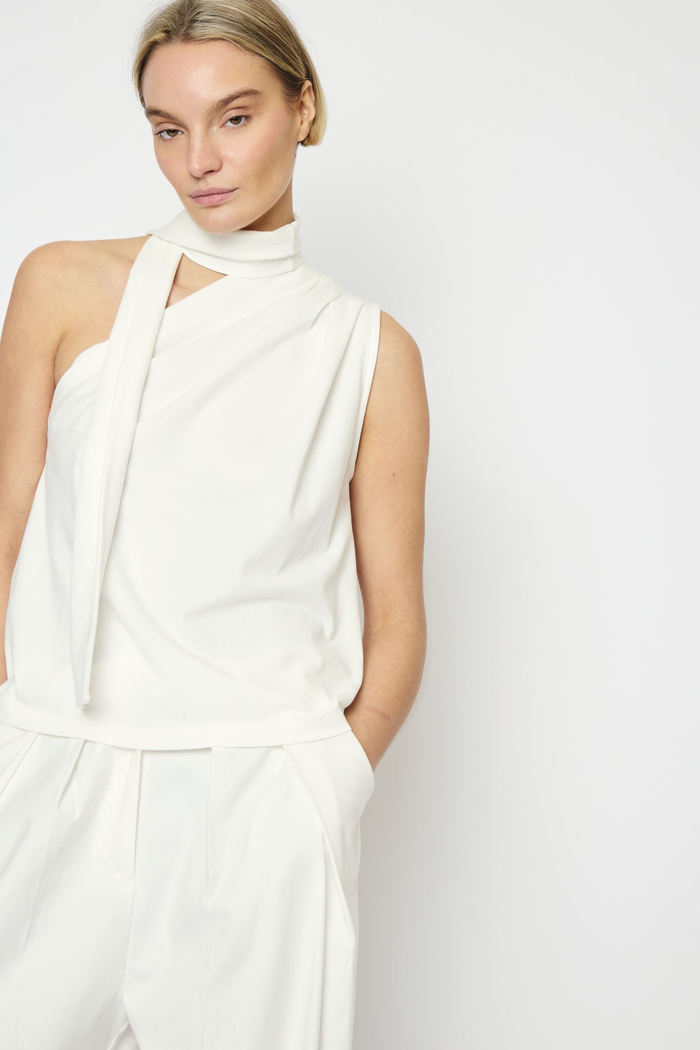 RE/BORN Antwerp Una t-shirt Offwhite