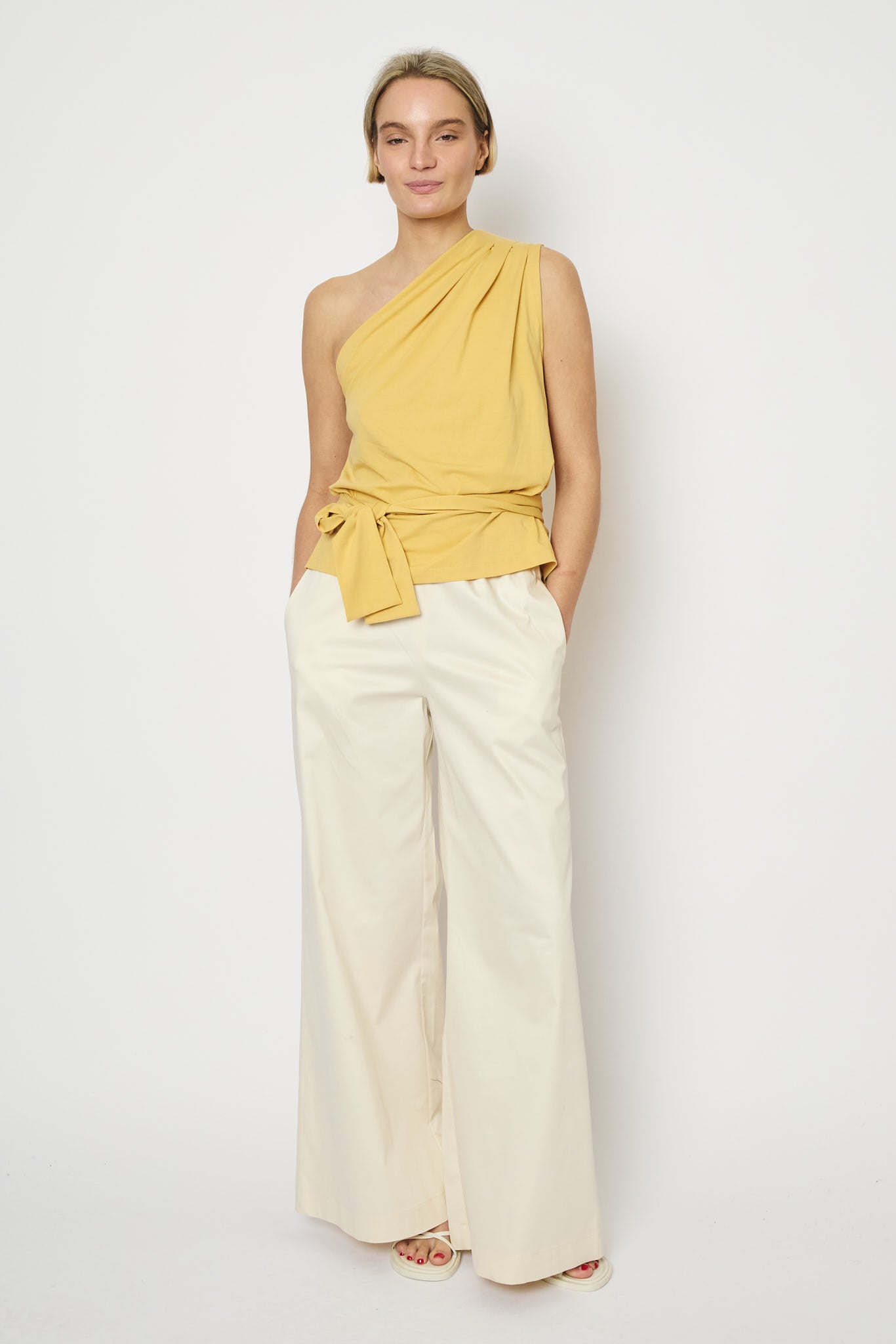 RE/BORN Antwerp Una t-shirt Soft Ochra