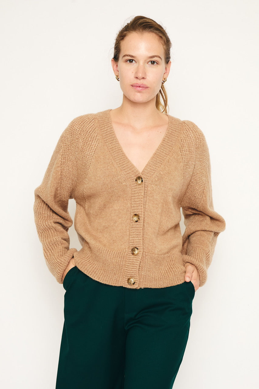 RE/BORN Antwerp Vivienne sweater Camel