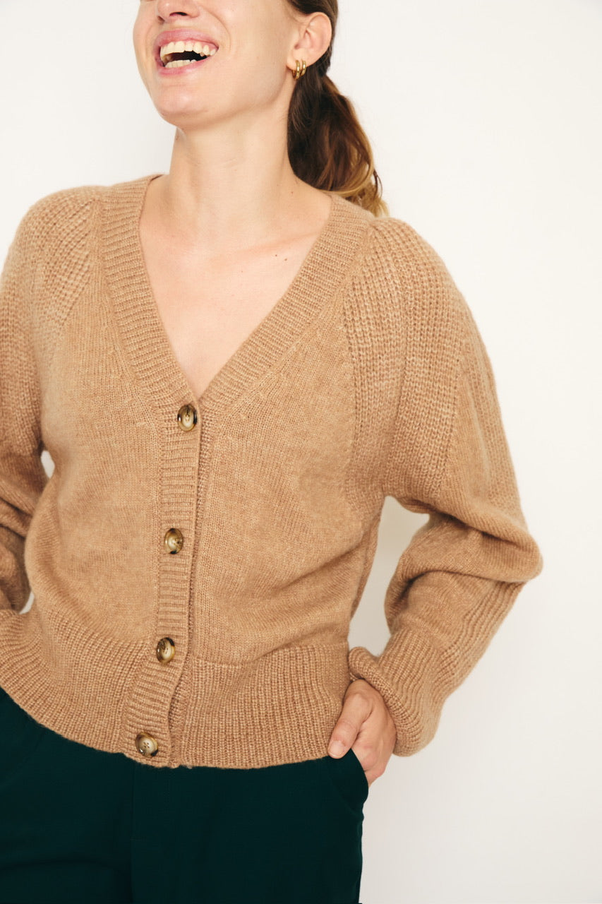 RE/BORN Antwerp Vivienne sweater Camel